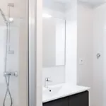 Apartment T3 Moderne Avec Wifi, Parking Securise Et A 300m De La - Fr-1-409-160 Narbonne
