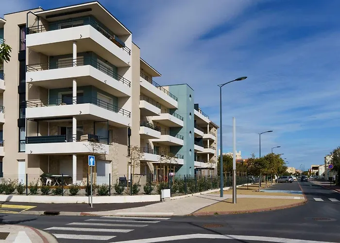 T3 Moderne Avec Wifi, Parking Securise Et A 300m De La - Fr-1-409-160