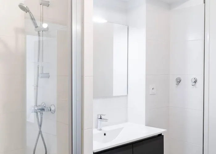 Διαμέρισμα T3 Moderne Avec Wifi, Parking Securise Et A 300m De La - Fr-1-409-160 Ναρμπόν